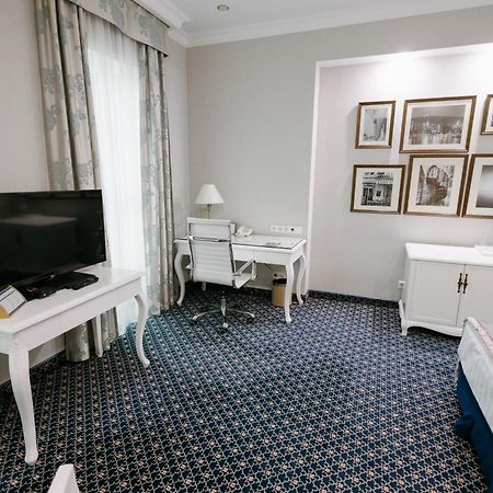 Kazzhol Hotel Astana Eksteriør bilde