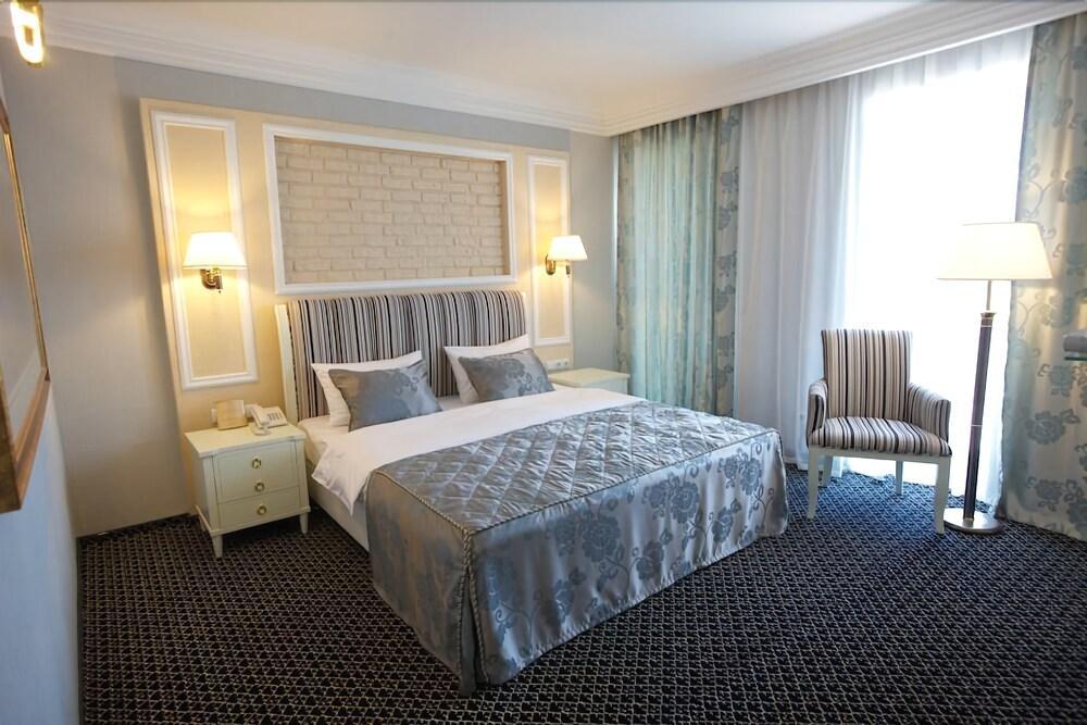 Kazzhol Hotel Astana Eksteriør bilde