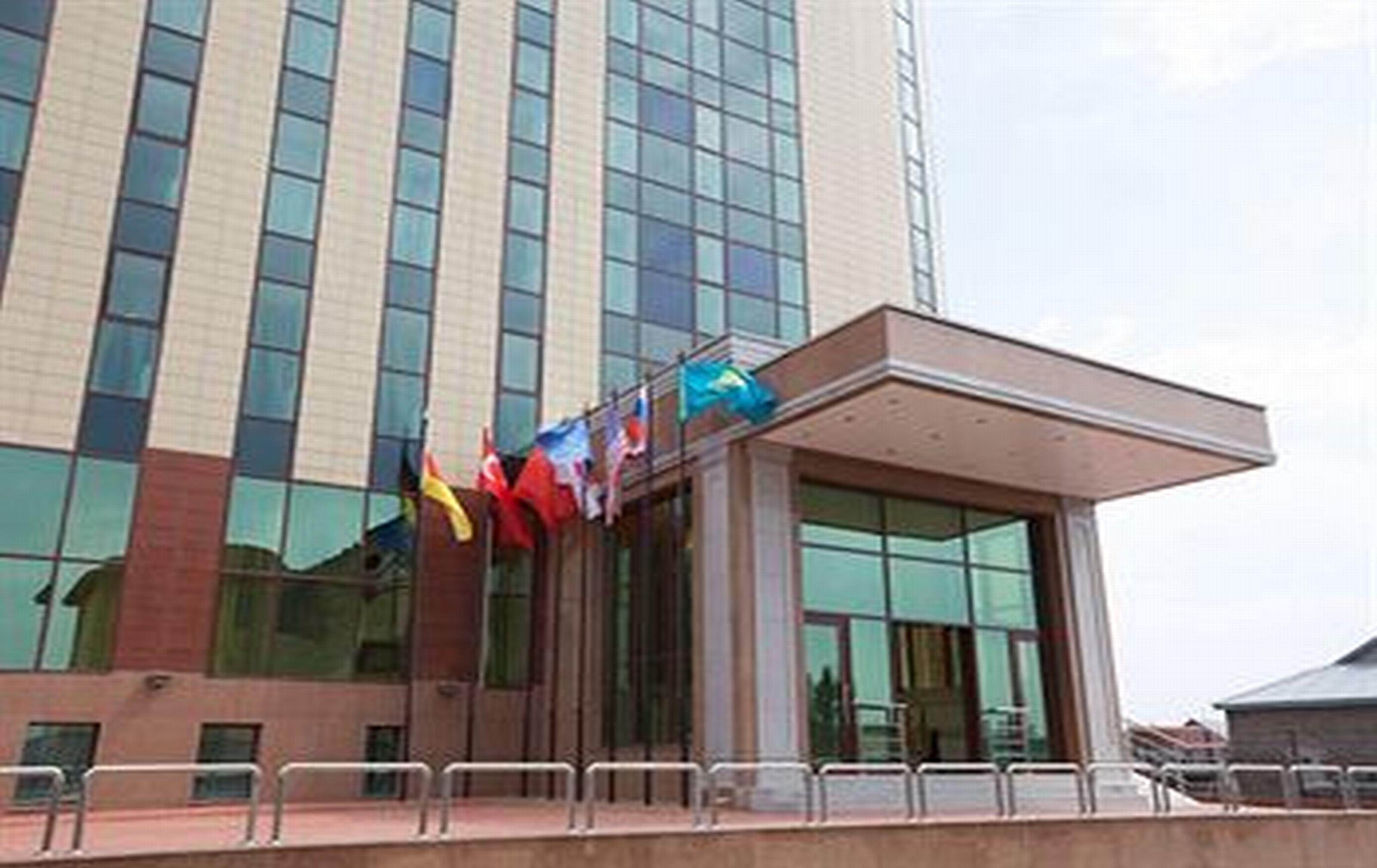Kazzhol Hotel Astana Eksteriør bilde